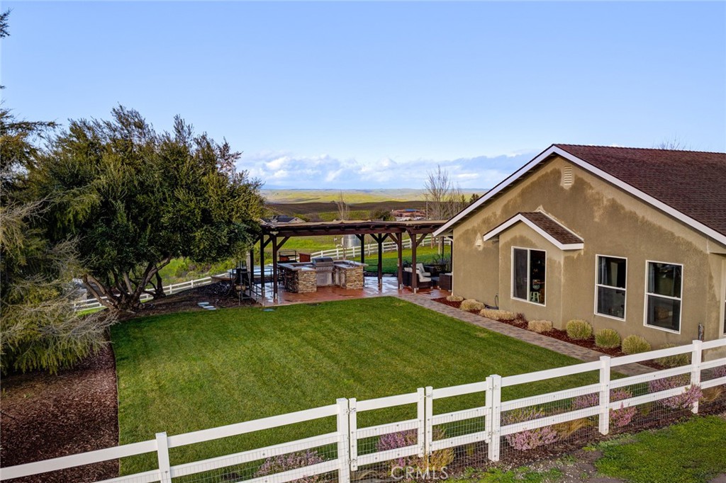 5095 White Tail Place, Paso Robles, CA 93446