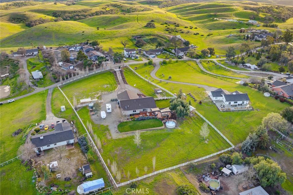 5095 White Tail Place, Paso Robles, CA 93446