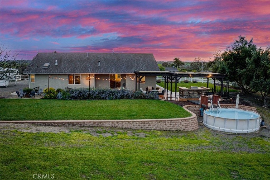 5095 White Tail Place, Paso Robles, CA 93446