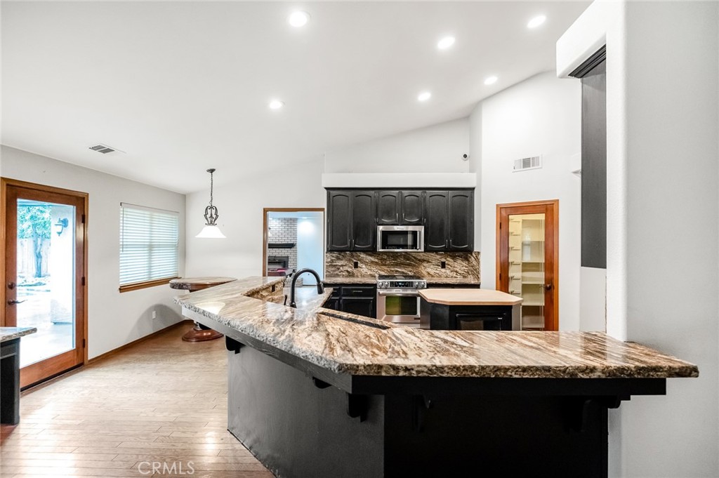 5417 W Buena Vista, Visalia, CA 93291