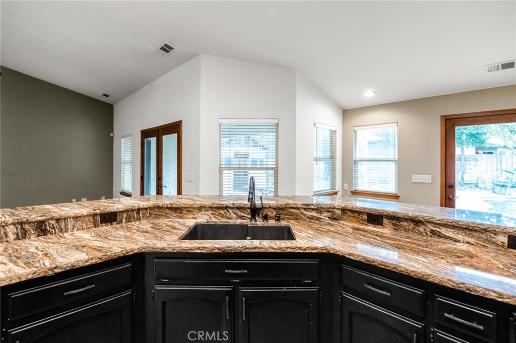 5417 W Buena Vista, Visalia, CA 93291