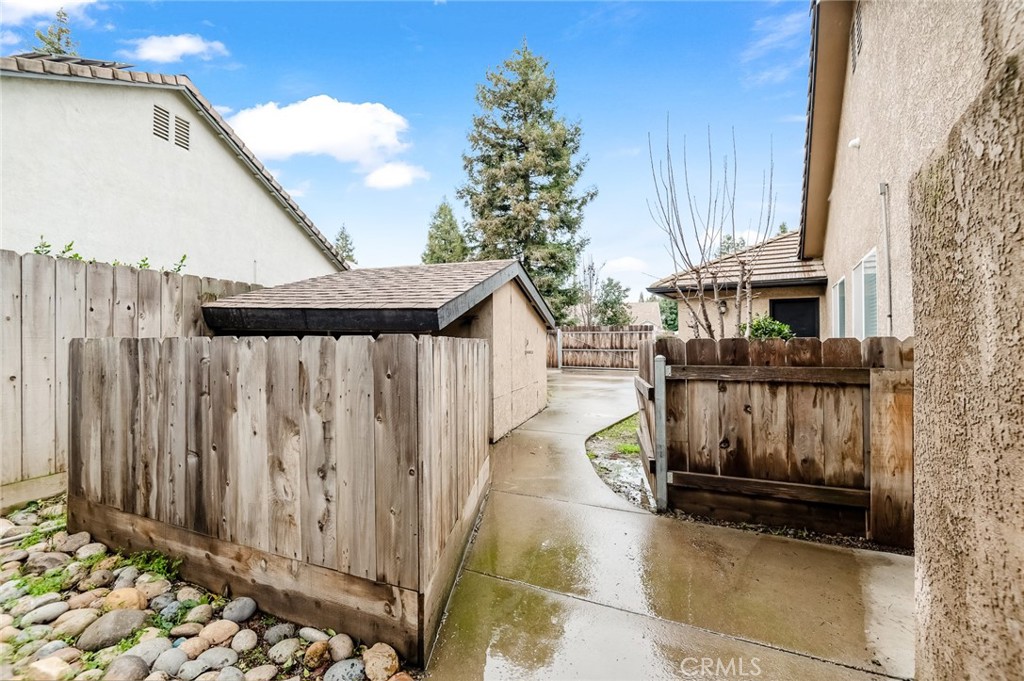 5417 W Buena Vista, Visalia, CA 93291