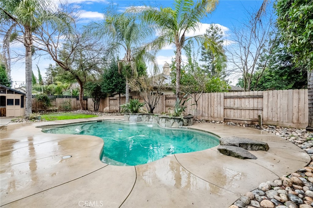 5417 W Buena Vista, Visalia, CA 93291