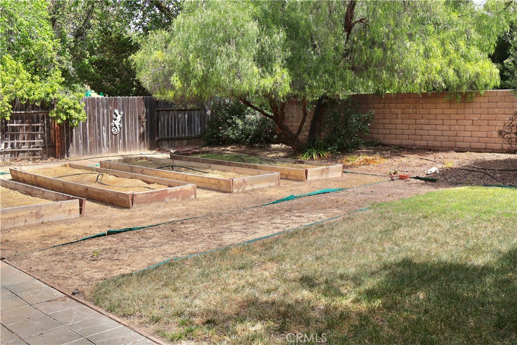 1720 Willowbank Ln, Paso Robles, CA 93446