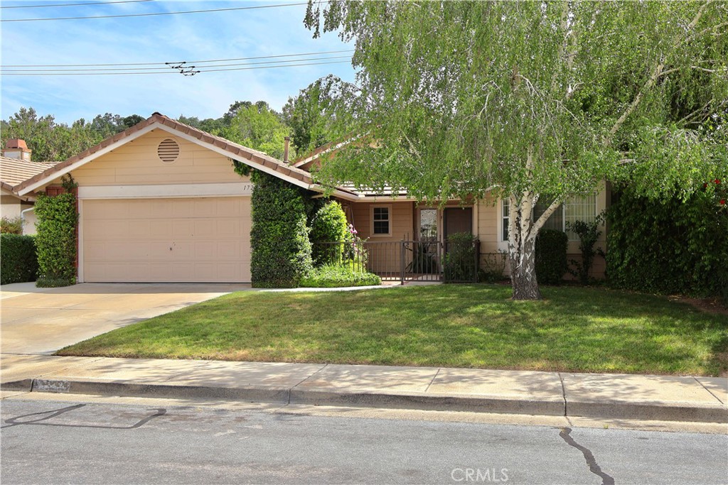 1720 Willowbank Ln, Paso Robles, CA 93446