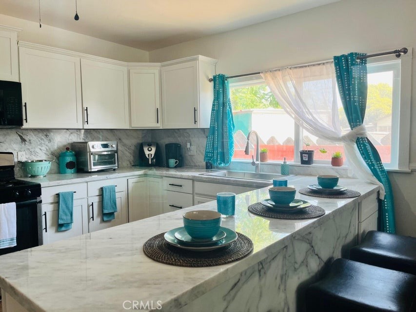 824 N Willis, Visalia, CA 93291