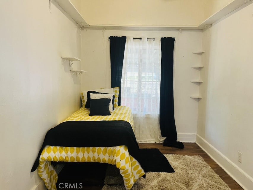 824 N Willis, Visalia, CA 93291