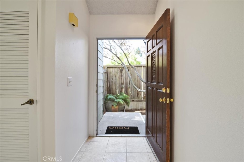 1295 Vista Del Lago, San Luis Obispo, CA 93405