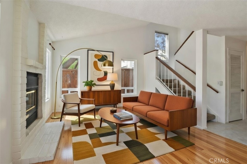 1295 Vista Del Lago, San Luis Obispo, CA 93405