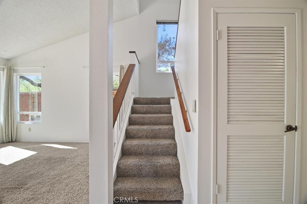 1295 Vista Del Lago, San Luis Obispo, CA 93405