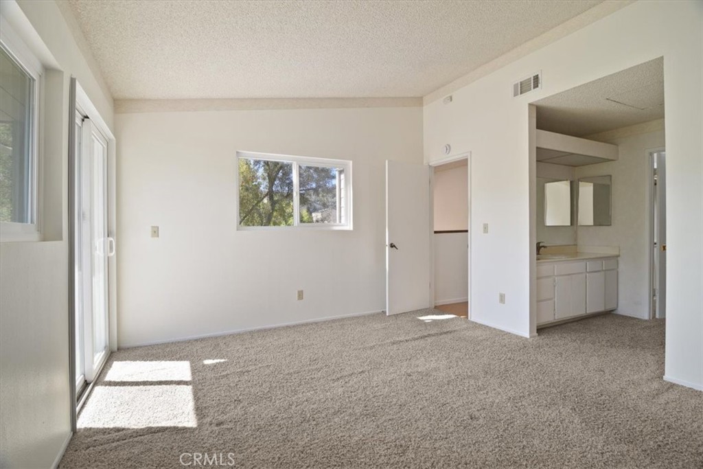 1295 Vista Del Lago, San Luis Obispo, CA 93405