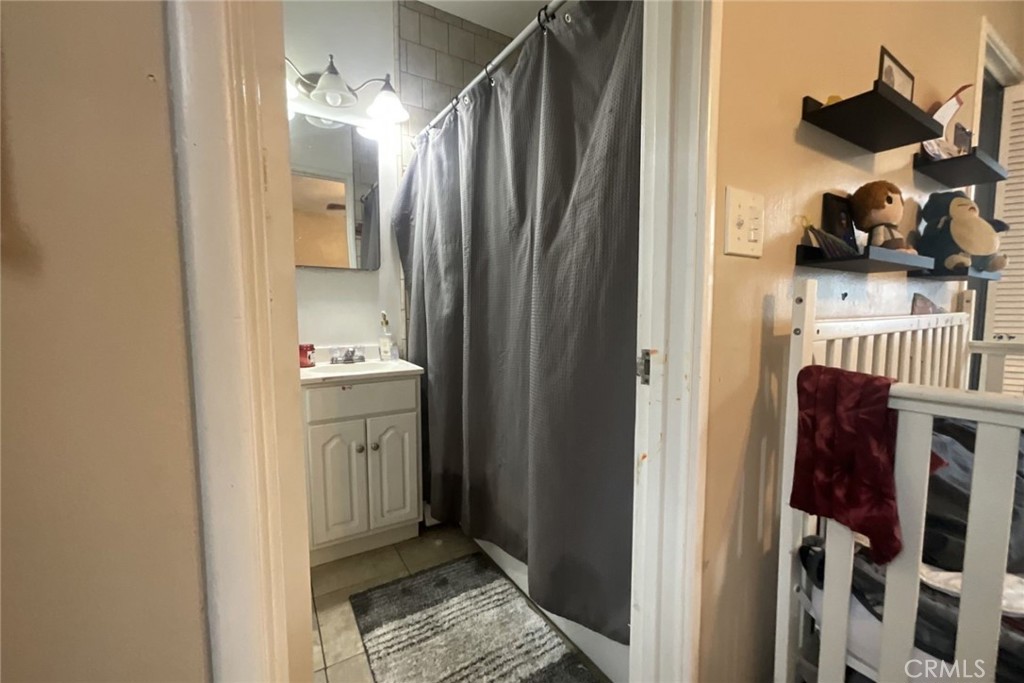 515 Neville, Hanford, CA 93230