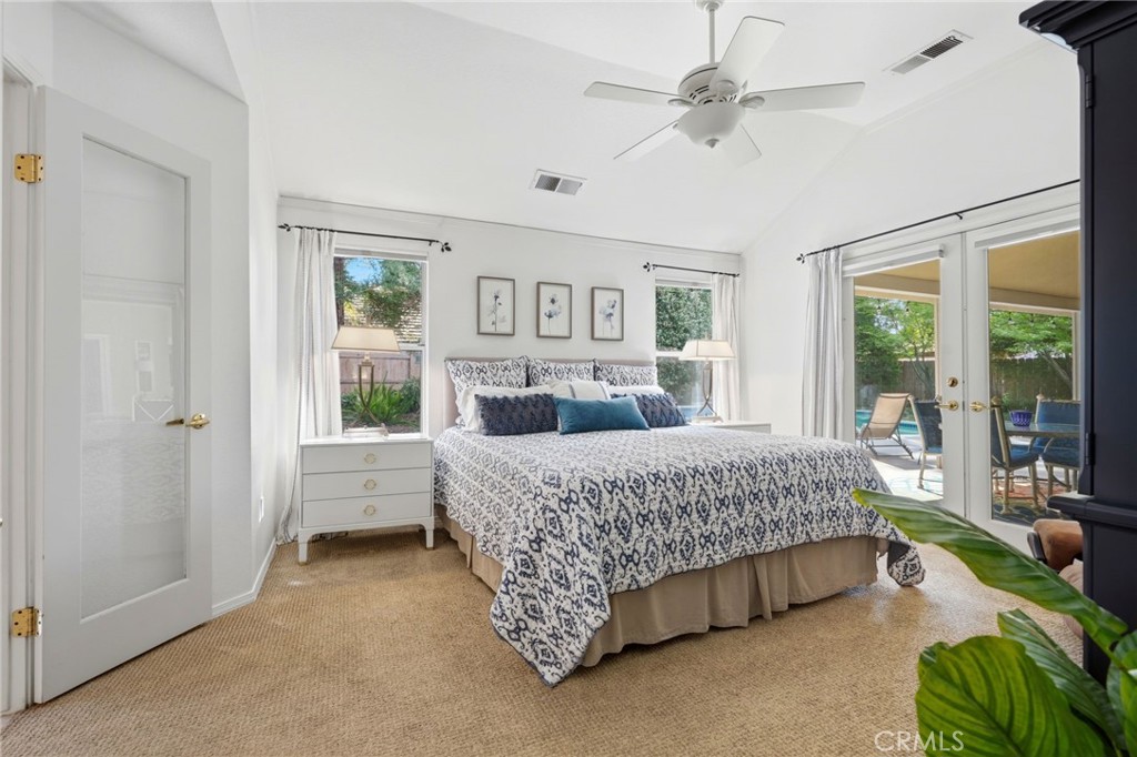 2134 Cottonwood Cir, Visalia, CA 93277