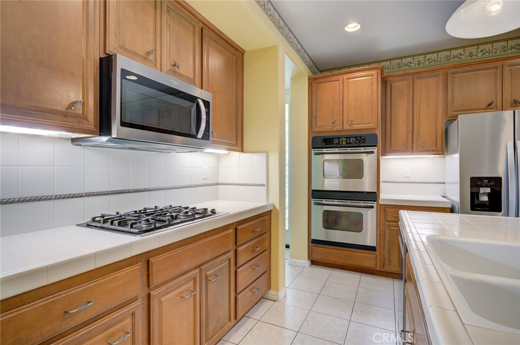 253 Silver Oak, Paso Robles, CA 93446