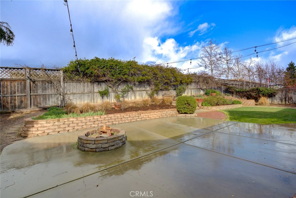 253 Silver Oak, Paso Robles, CA 93446