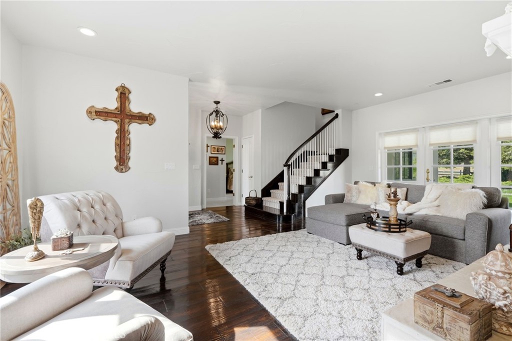 31311 Melanie Ct, Springville, CA 93265