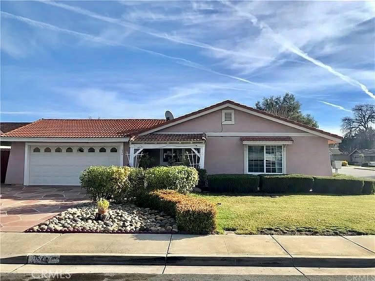 1934 Tulipwood Drive, Paso Robles, CA 93446