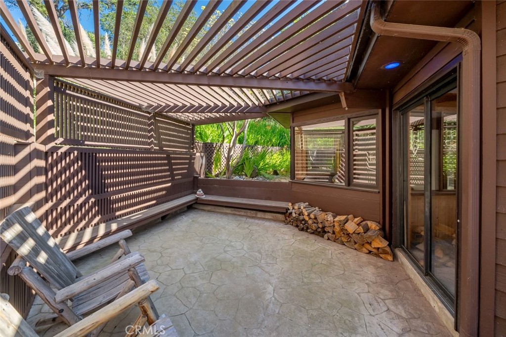 1608 Bradford Rd, Cambria, CA 93428