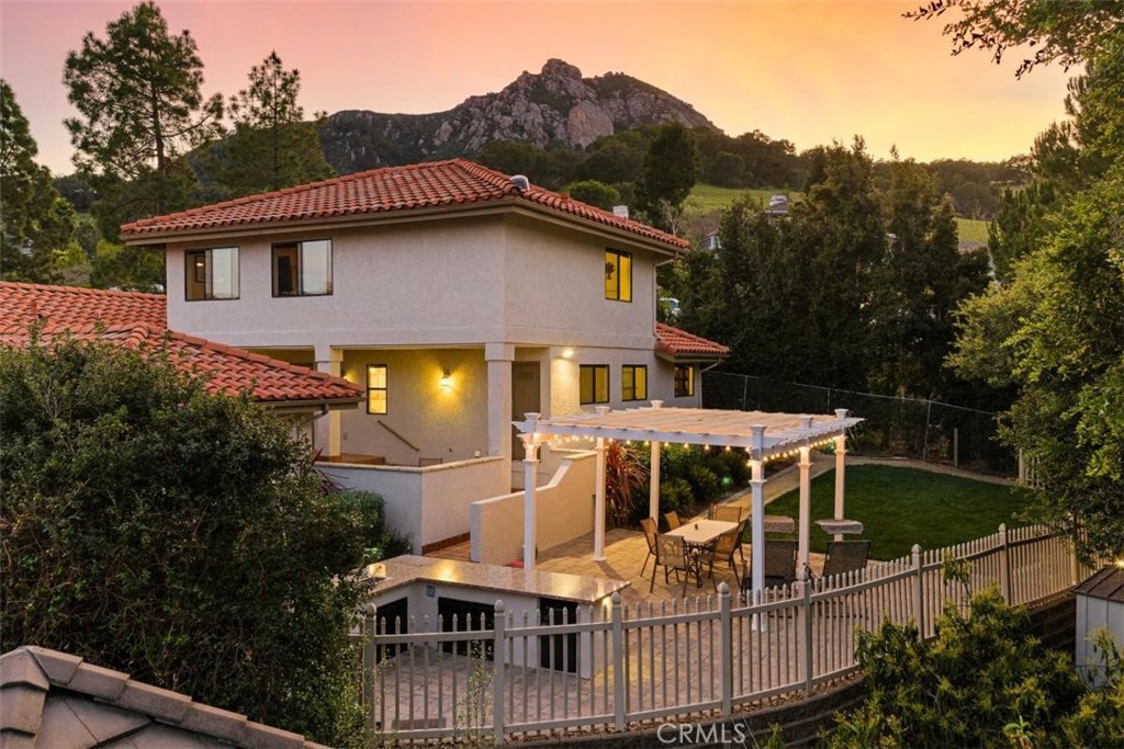 156 Anacapa Cir, San Luis Obispo, CA 93405