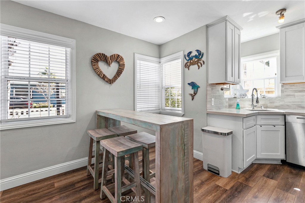 220 Capistrano Ave, Pismo Beach, CA 93449