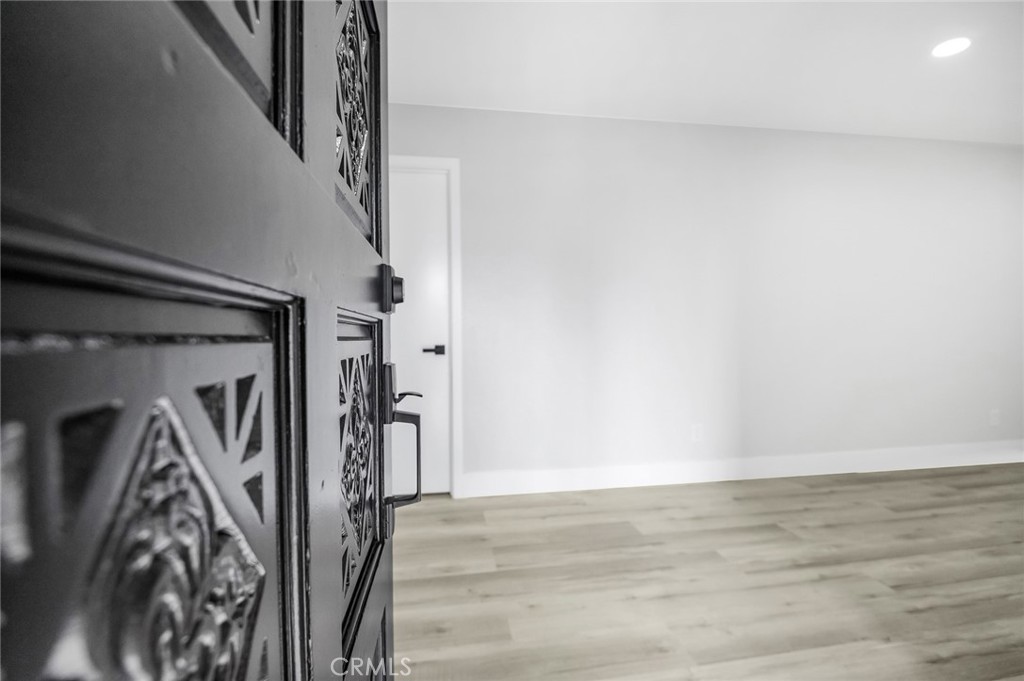 1828 S Hillcrest, Visalia, CA 93292