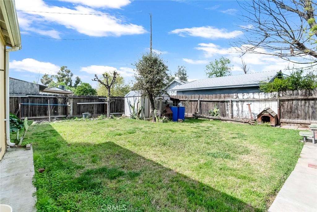 414 W Cameron, Hanford, CA 93230
