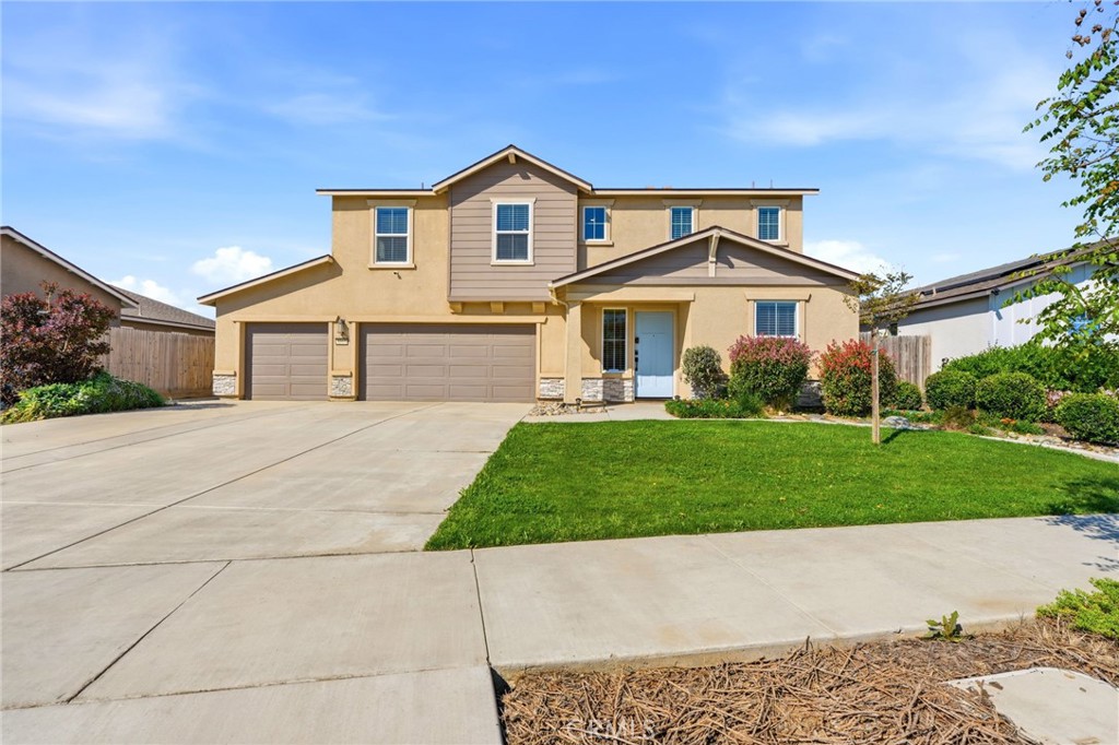 3317 N Clay, Visalia, CA 93291