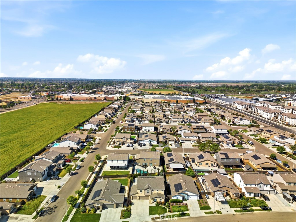 3317 N Clay, Visalia, CA 93291