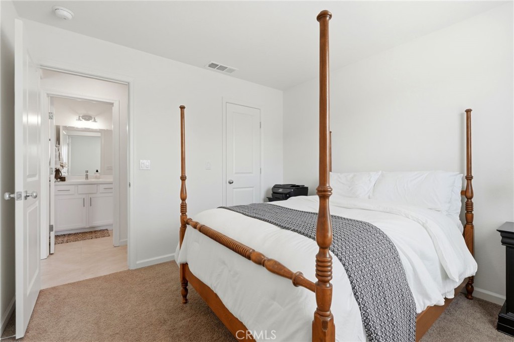 3317 N Clay, Visalia, CA 93291