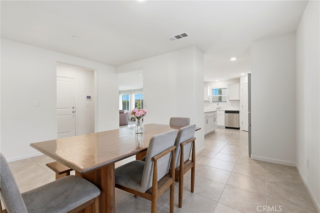 3317 N Clay, Visalia, CA 93291