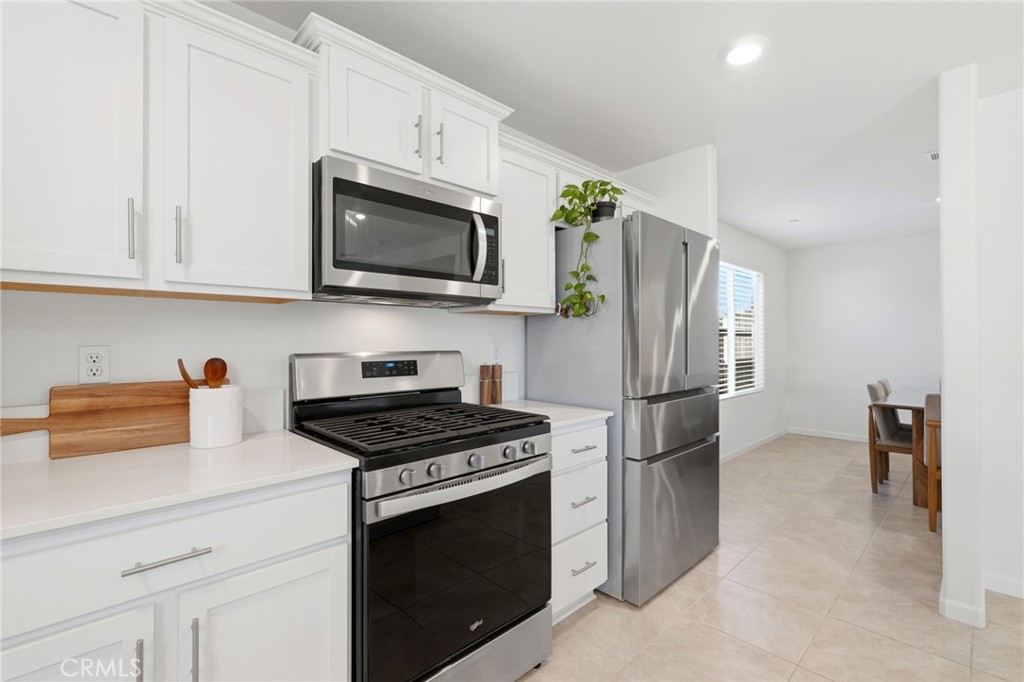 3317 N Clay, Visalia, CA 93291