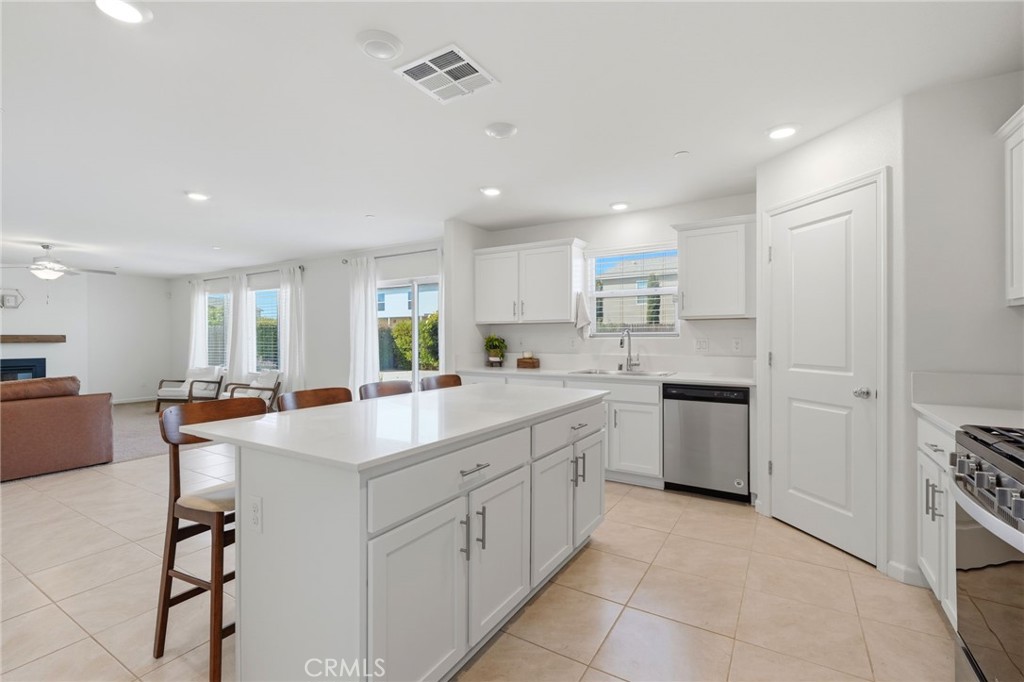 3317 N Clay, Visalia, CA 93291