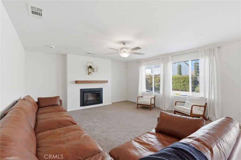 3317 N Clay, Visalia, CA 93291