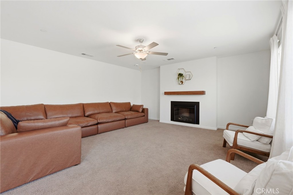 3317 N Clay, Visalia, CA 93291