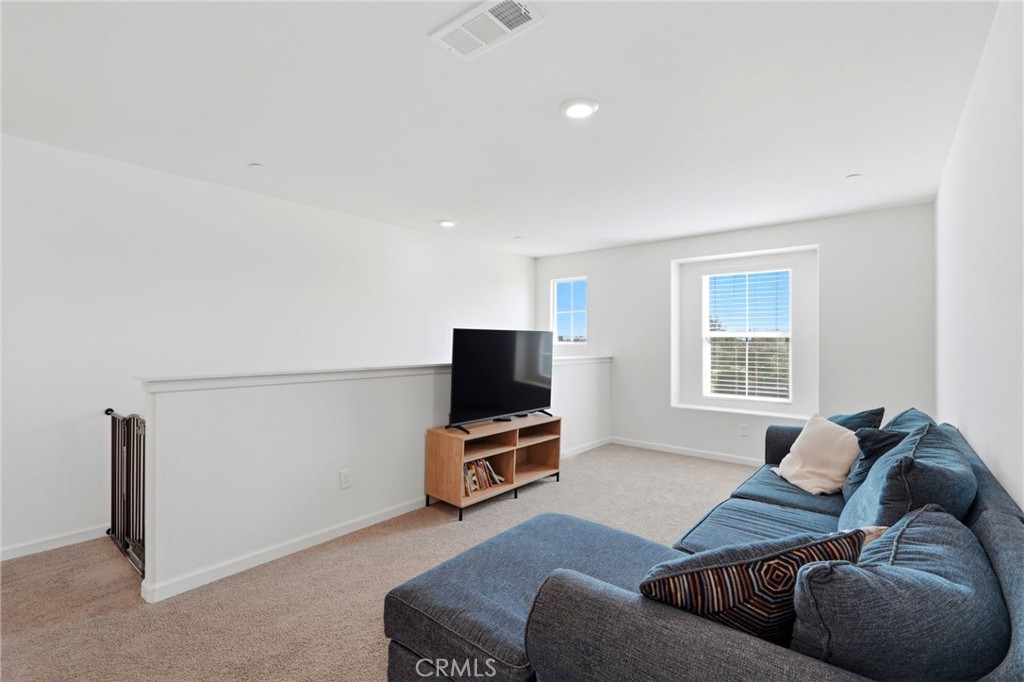 3317 N Clay, Visalia, CA 93291