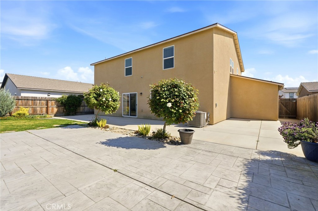 3317 N Clay, Visalia, CA 93291