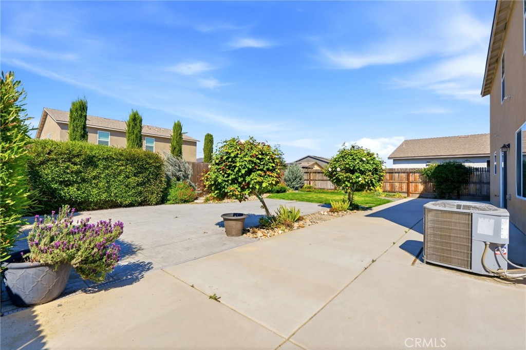 3317 N Clay, Visalia, CA 93291