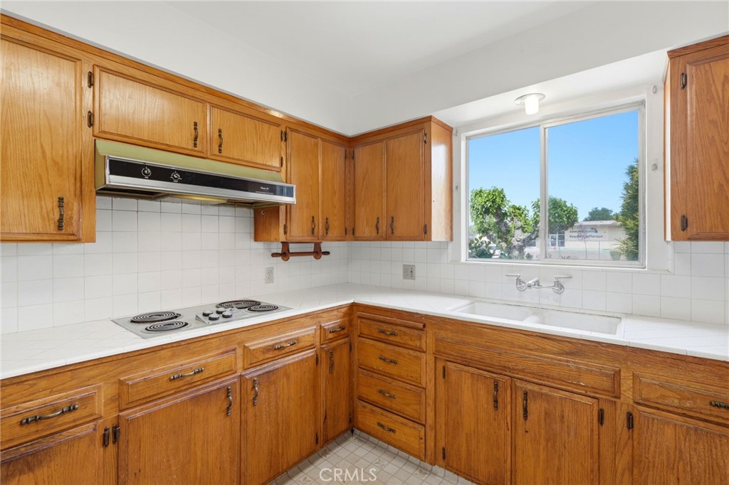 1123 E Washington Ave, Reedley, CA 93654