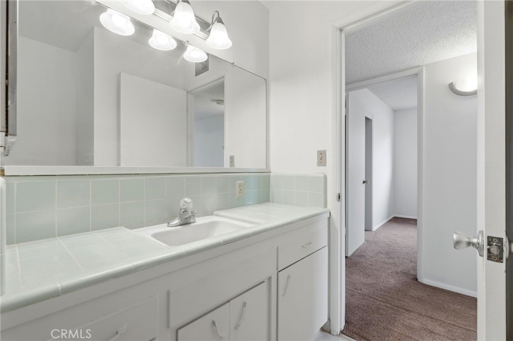 1123 E Washington Ave, Reedley, CA 93654