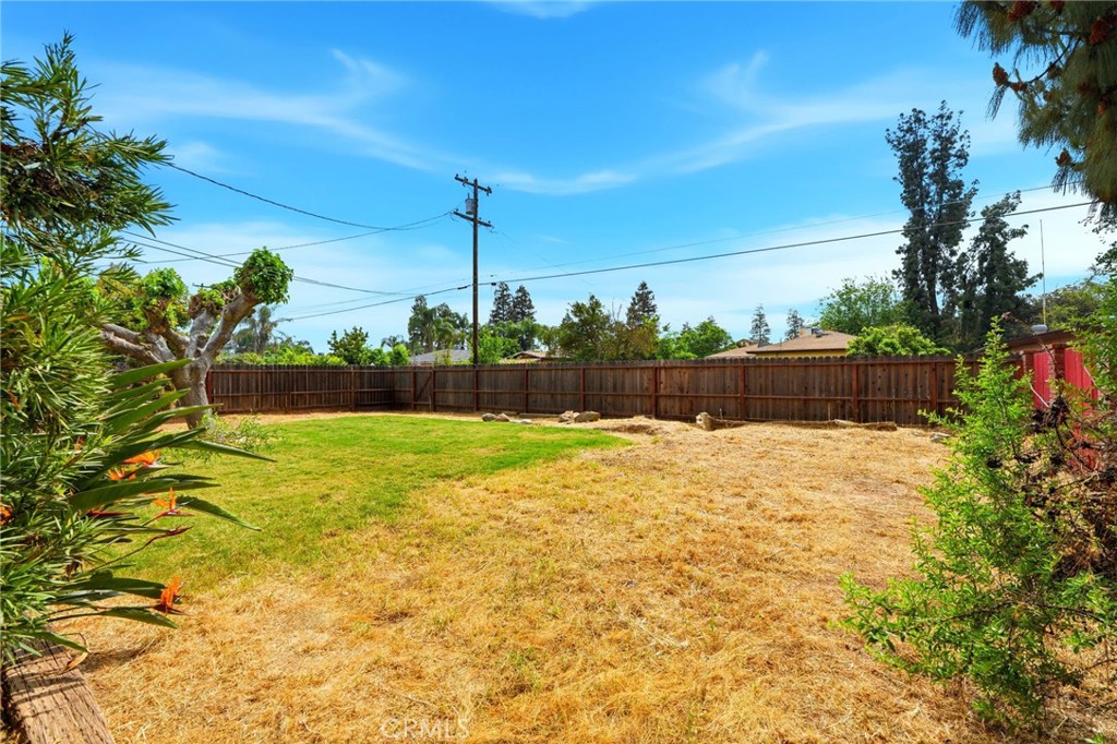 1123 E Washington Ave, Reedley, CA 93654
