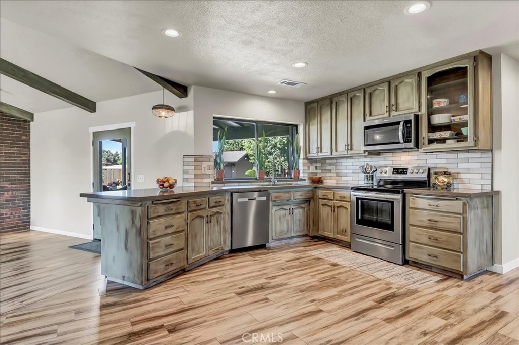 34811 Road 132, Visalia, CA 93292