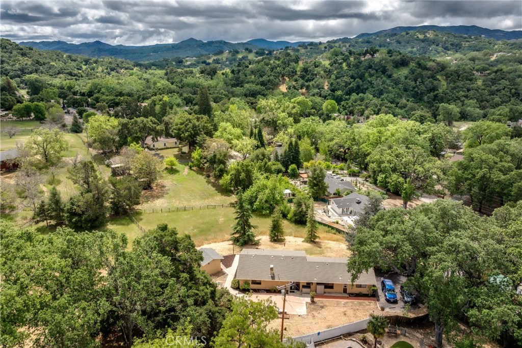 6055 Flores, Atascadero, CA 93422