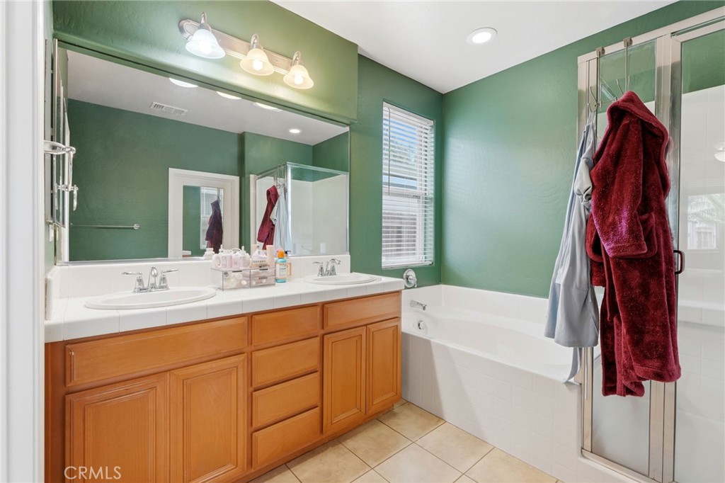 1428 N Leila St, Visalia, CA 93291