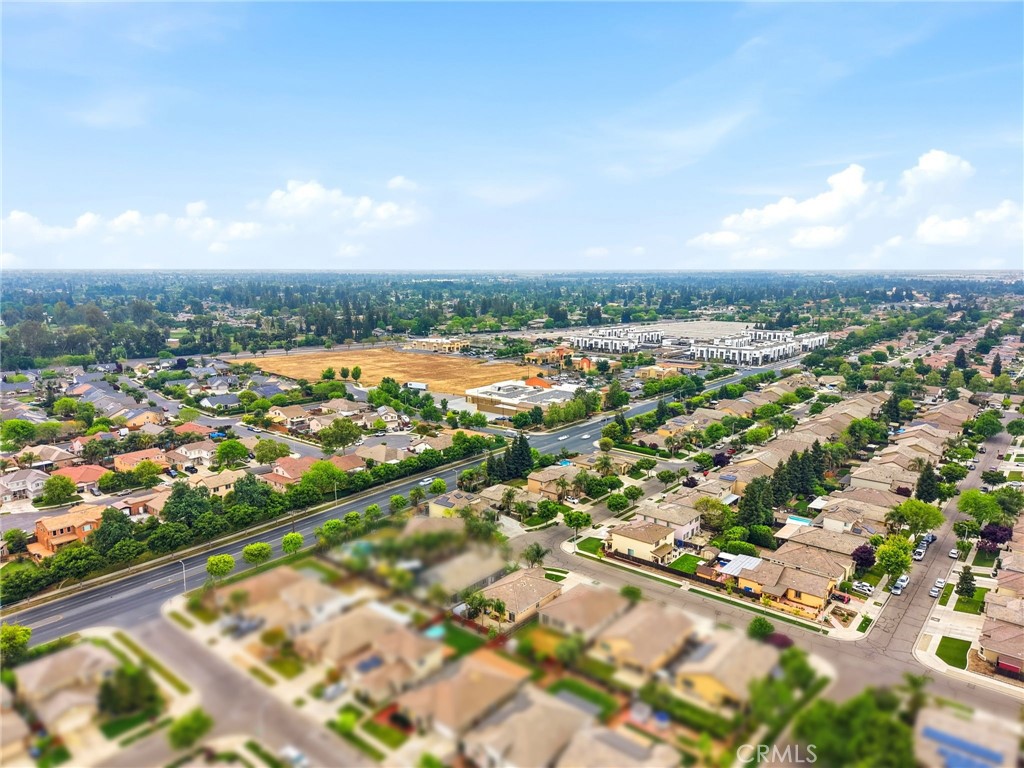 1428 N Leila St, Visalia, CA 93291