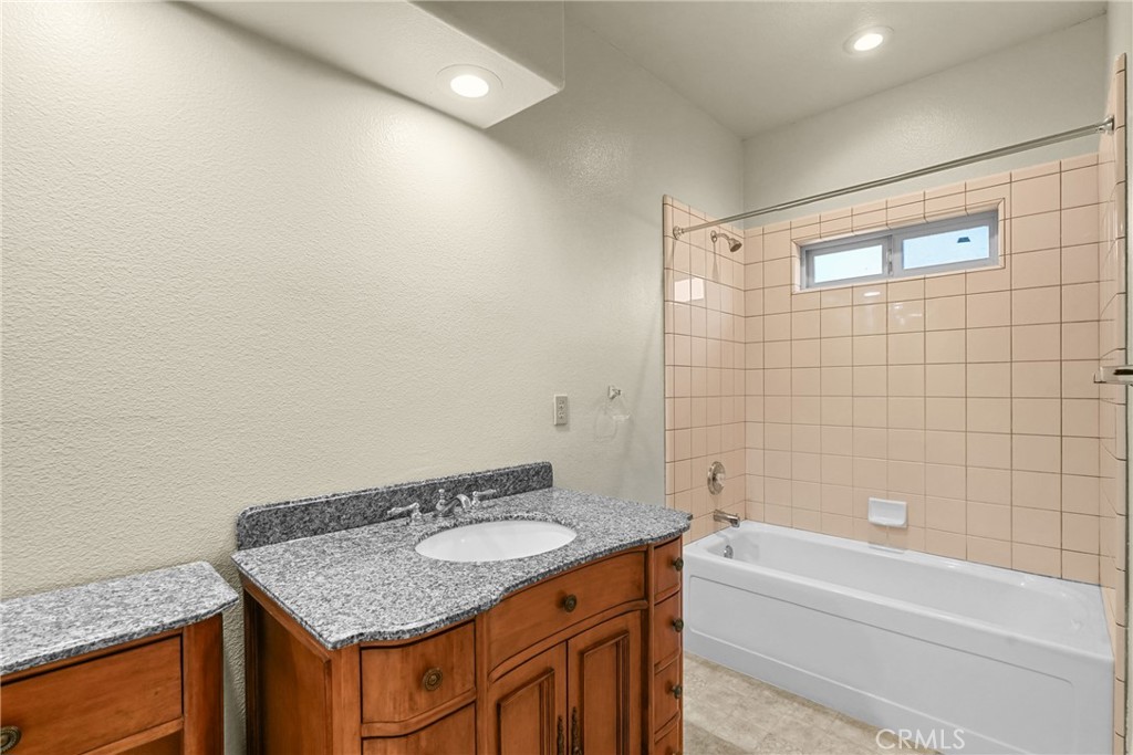 482 Yerba Buena St, Morro Bay, CA 93442