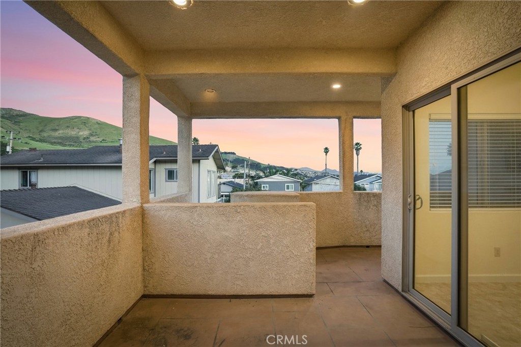 482 Yerba Buena St, Morro Bay, CA 93442