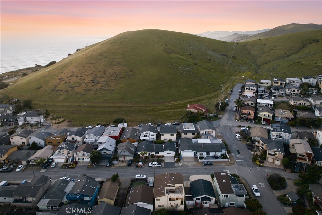 482 Yerba Buena St, Morro Bay, CA 93442