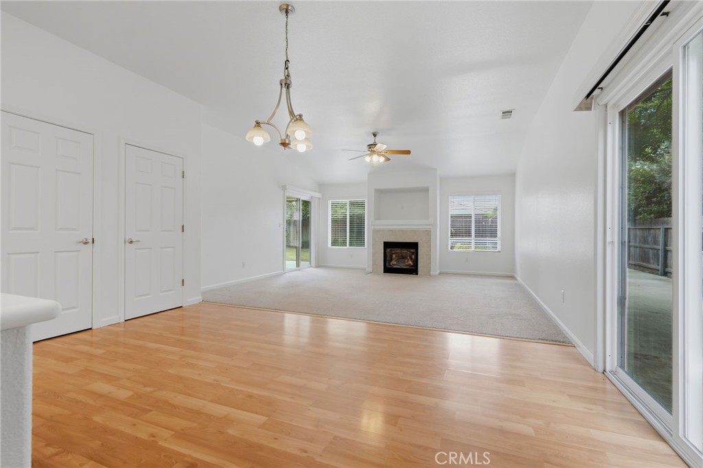6111 W Pryor Ct, Visalia, CA 93277