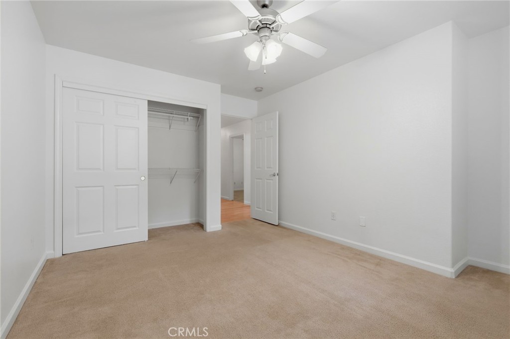 6111 W Pryor Ct, Visalia, CA 93277