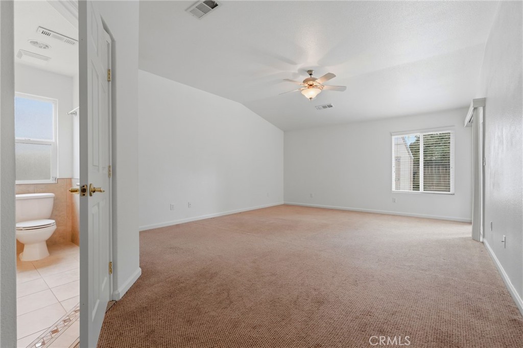 6111 W Pryor Ct, Visalia, CA 93277